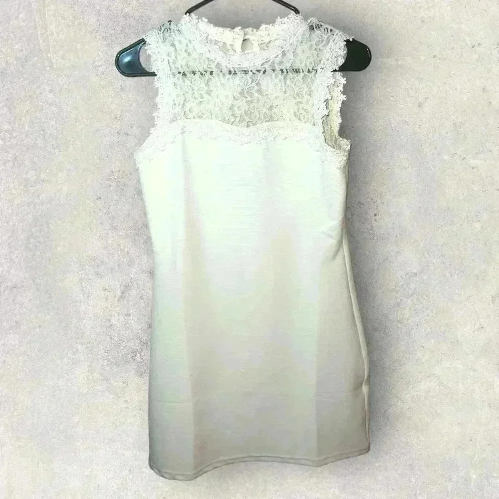 NWT griffin dress‎ with key hole size small